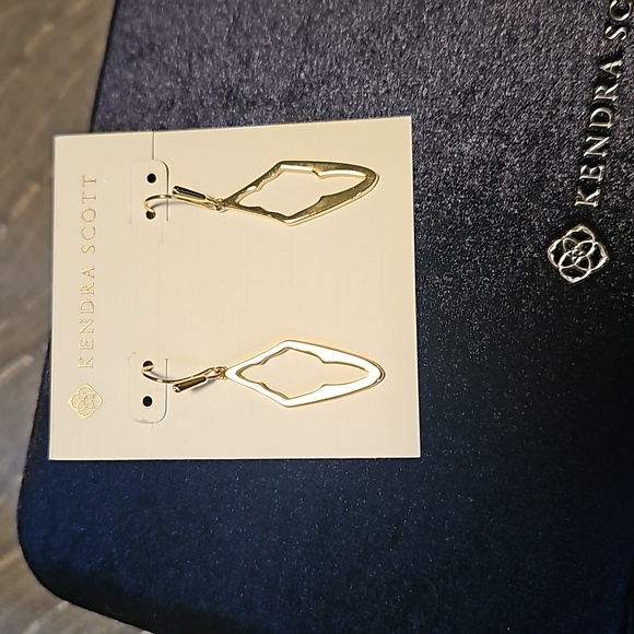 Kendra Scott Earrings - Picture 2 of 3